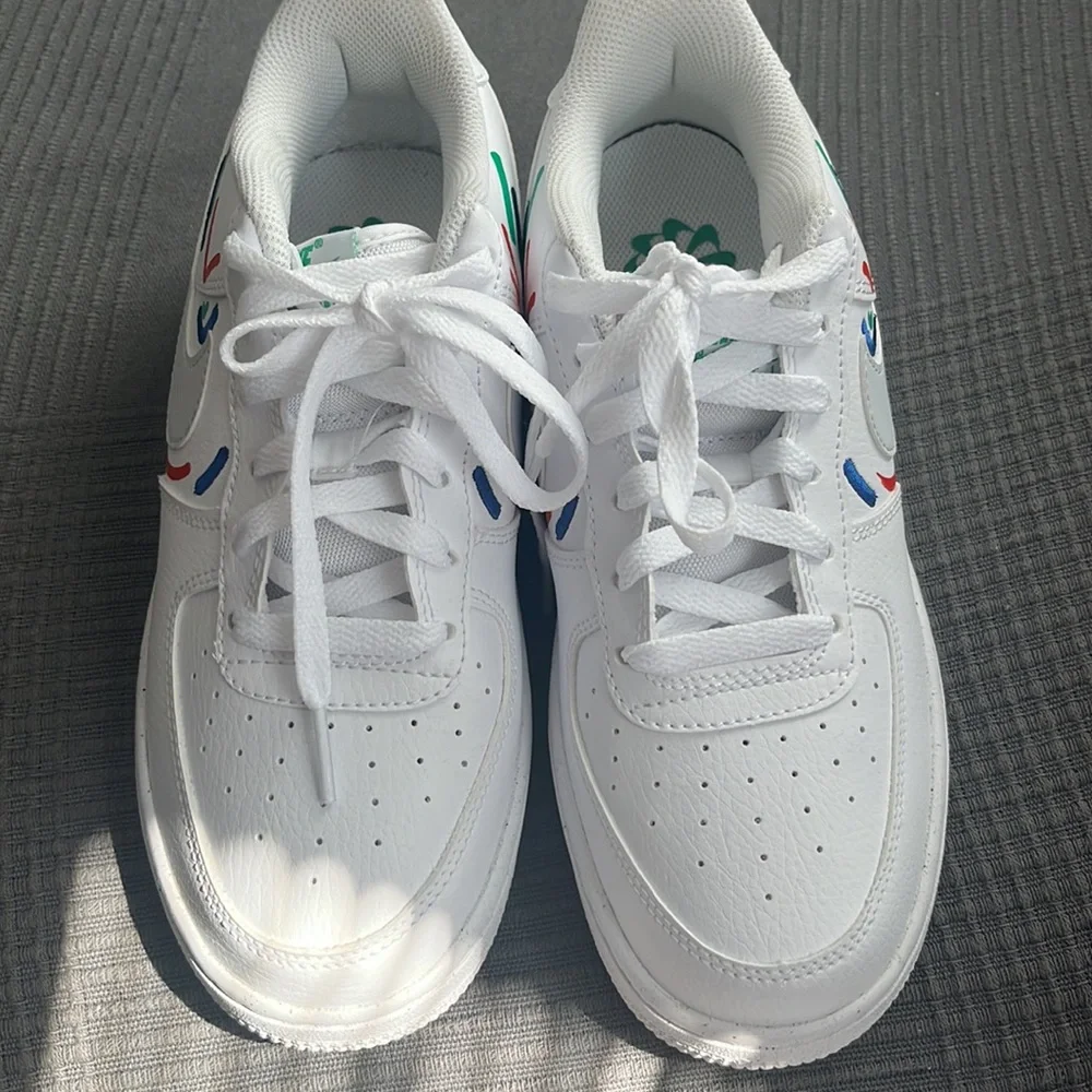 Nike Air Force 1 - Picture 2 of 5